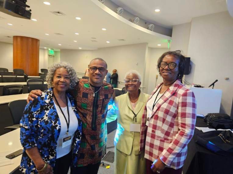 Sis. Sheila Sullivan
Instructor Mr. Cooper
Sis. Ruth Cain Carter
Sis. Linda Jenkins
Mt. Zion Baptist Church ⛪️ Member